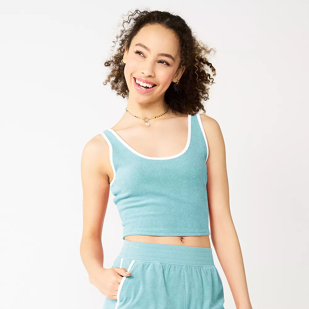 Juniors' SO® Cropped Towel Terry Scoop Neck Tank 5 Juniors' SO® Cropped Towel Terry Scoop Neck Tank - Image 3
