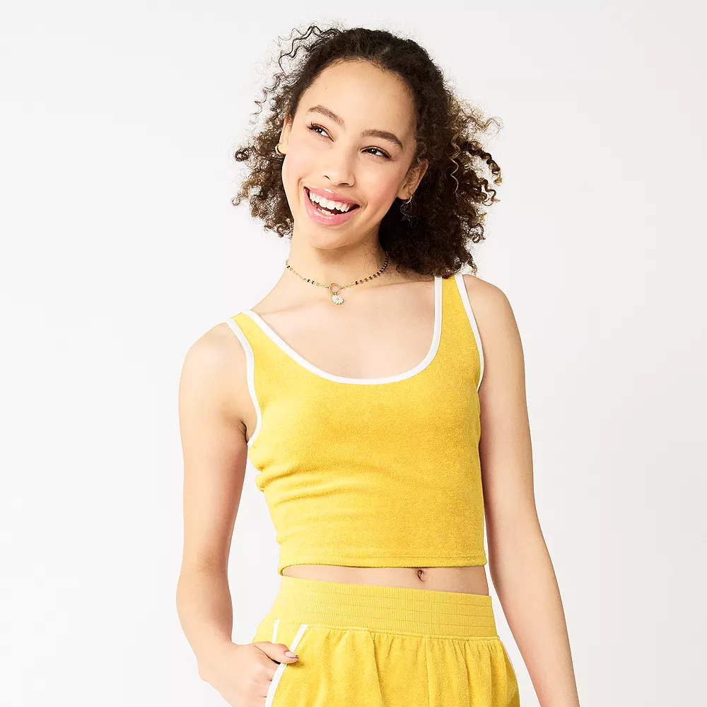 Juniors' SO® Cropped Towel Terry Scoop Neck Tank 4 Juniors' SO® Cropped Towel Terry Scoop Neck Tank - Image 2