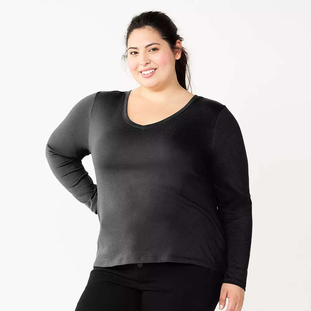 Juniors' Plus Size SO® Classic Long Sleeve V-Neck Top 4 Juniors' Plus Size SO® Classic Long Sleeve V-Neck Top - Image 2