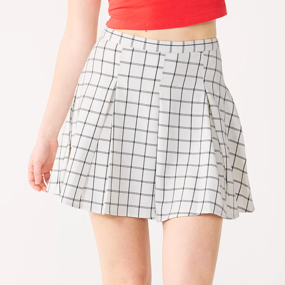 Juniors' SO® Pleated High-Rise Mini Skirt 3 Juniors' SO® Pleated High-Rise Mini Skirt